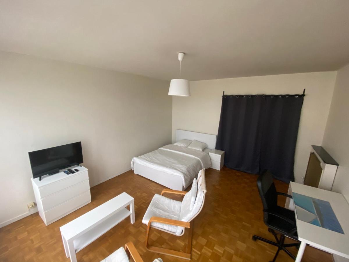 Chambre Deluxe Ле-Ман Экстерьер фото
